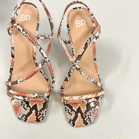 bp Shoes - BP NWOT Snake Print Square Toe Strappy 3" Heeled Sandal Peach Gray Size 8.5